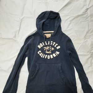 HOLLISTER SWEATER!!!!